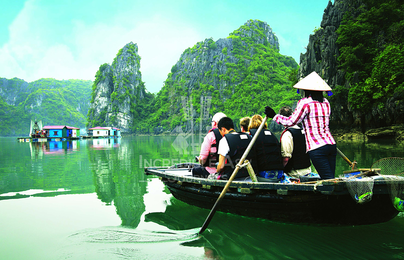 Why Halong Bay attracts tourists all year round