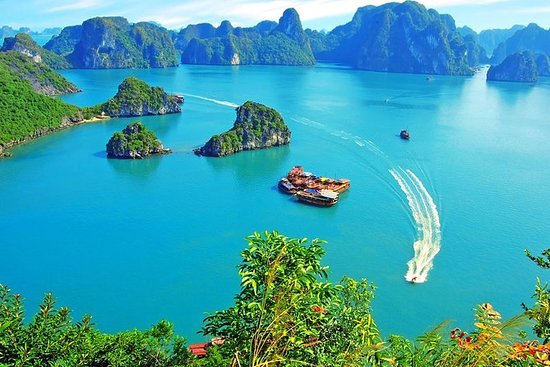 Things to see in Halong bay